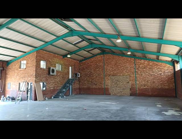 INDUSTRIAL PROPERTY TO RENT IN HENNOPSPARK